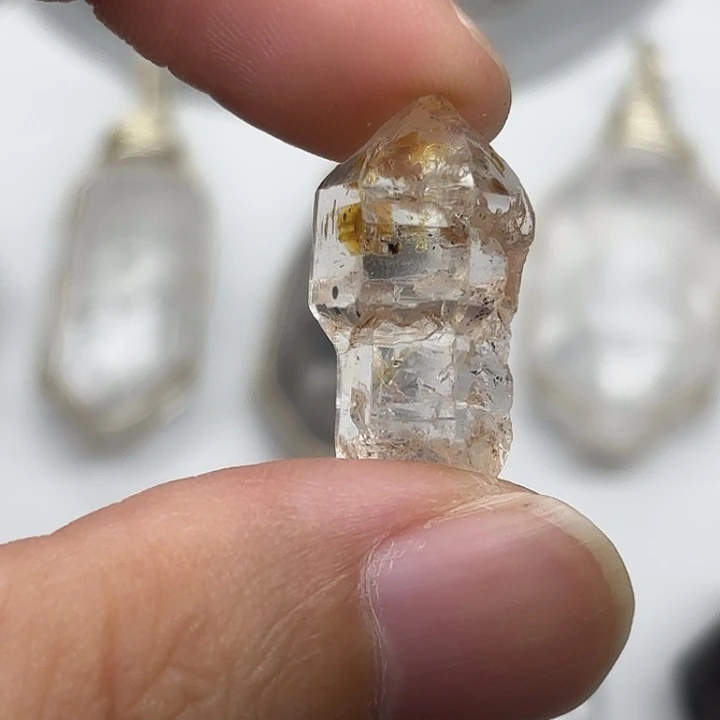 水晶颈饰未镶嵌巴基斯坦油胆闪灵钻22mm+