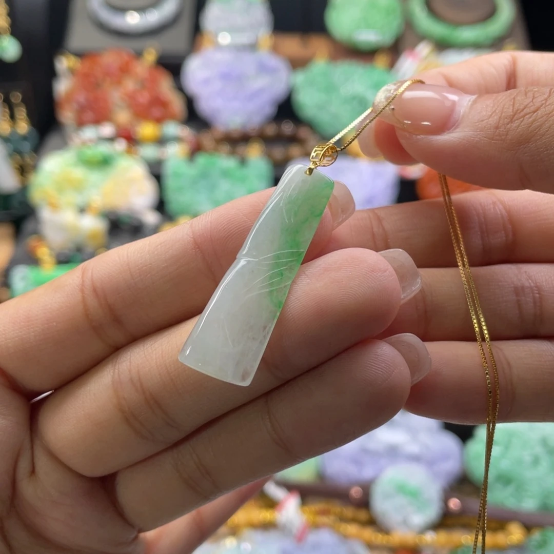 翡翠未镶嵌颈饰代编织
