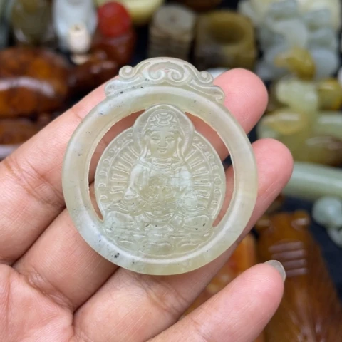 未镶嵌蛇纹石玉颈饰49