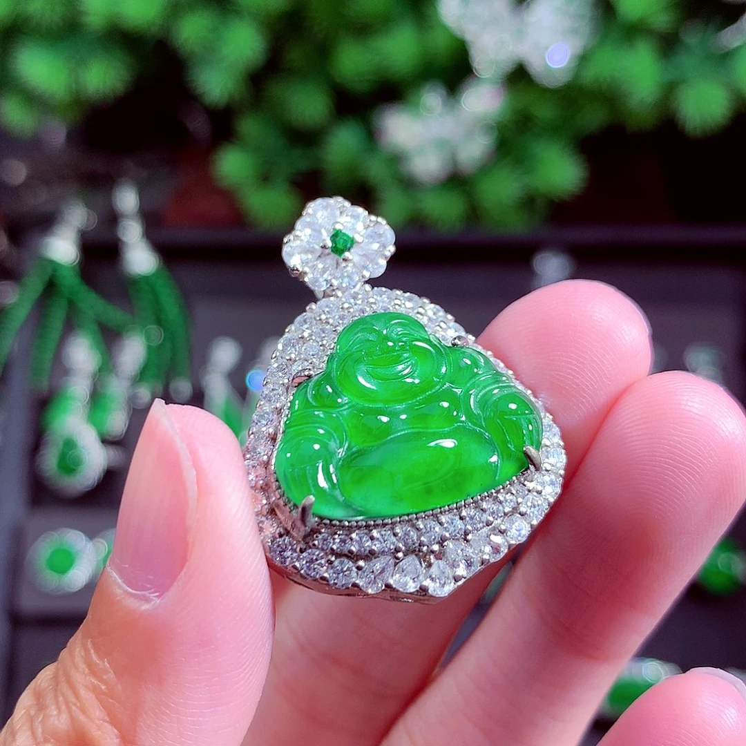 颈饰未镶嵌翡翠天然