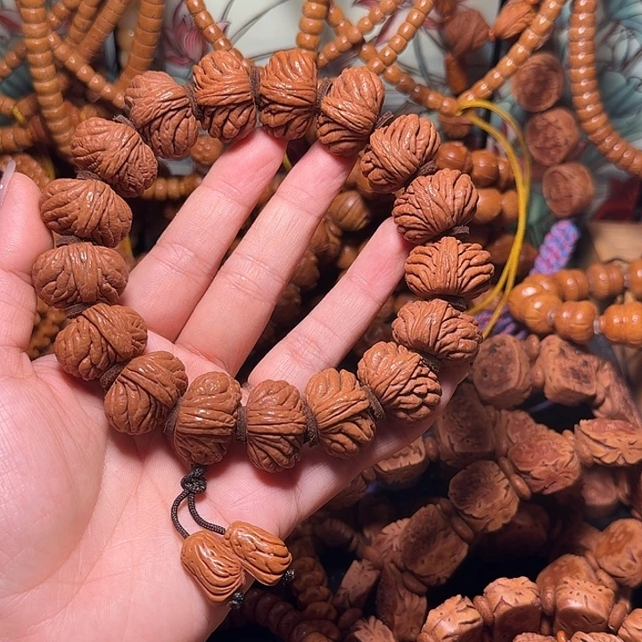 手串桃核五爪金龙