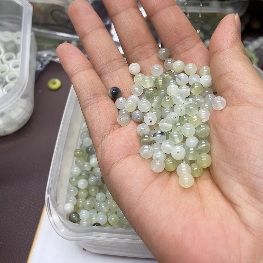 蛇纹石玉未镶嵌颈饰卡6珠160颗