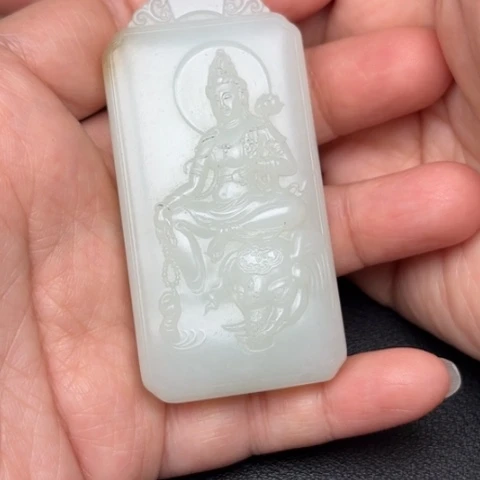 和田玉挂件未镶嵌?****?