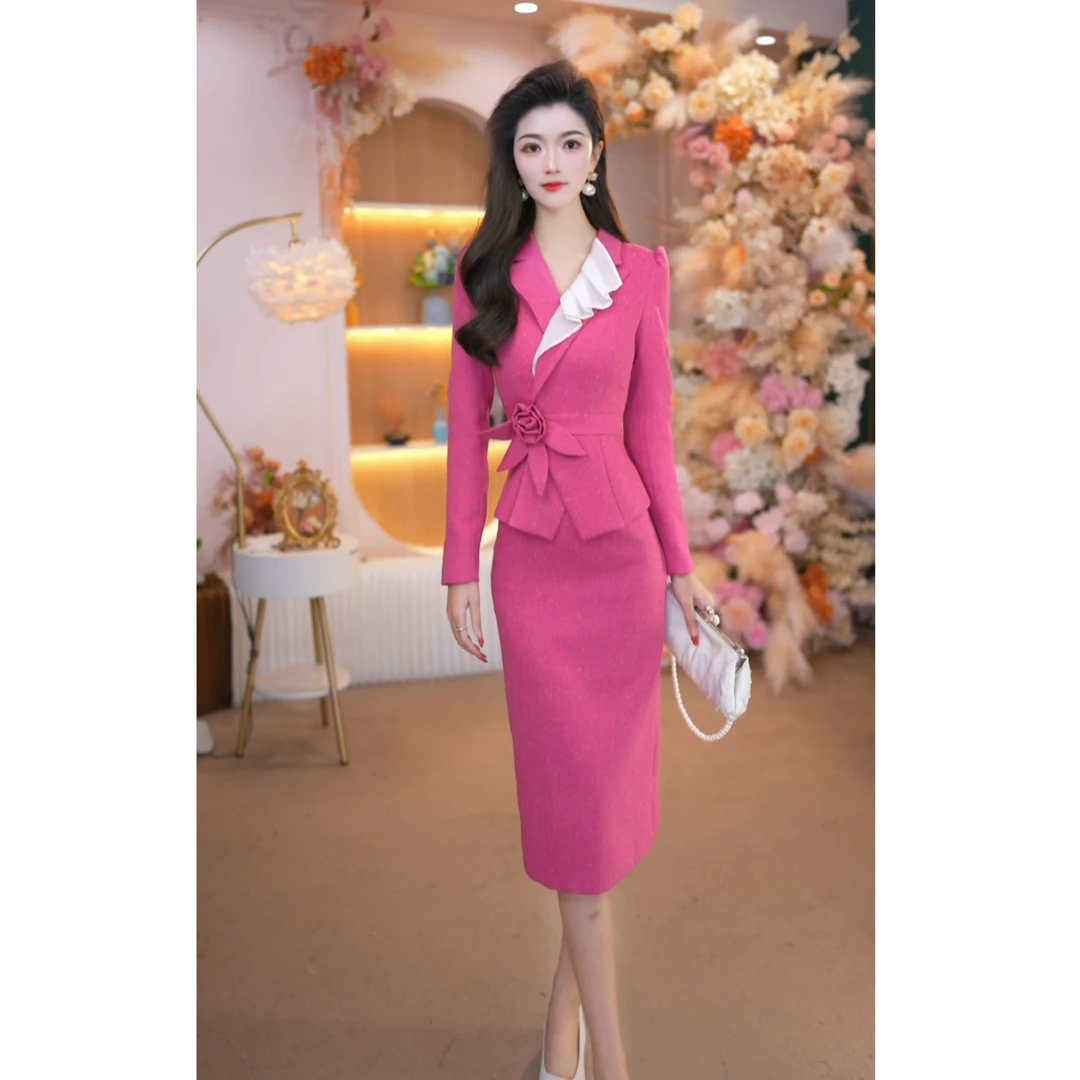 2025秋冬裙子新款洋气时髦红色系跨年穿搭西装领保暖连衣裙25142