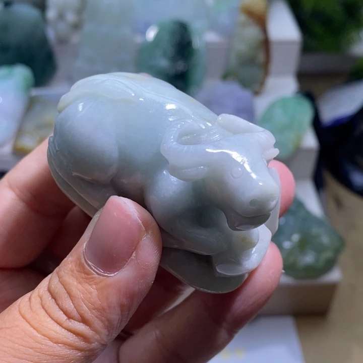 【闪购商品】颈饰未镶嵌翡翠牛