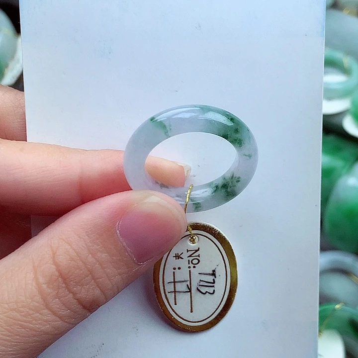 翡翠未镶嵌戒指17号