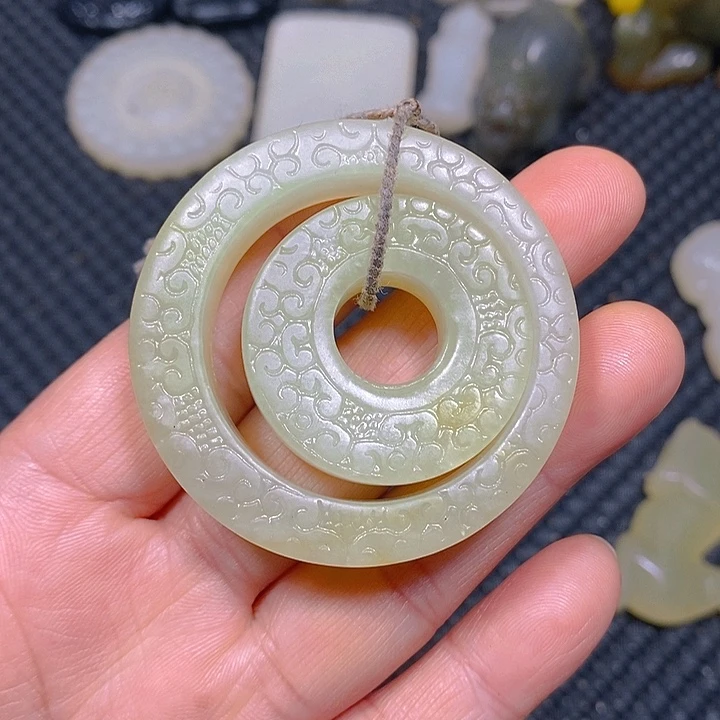 未镶嵌手链和田玉（糖玉）