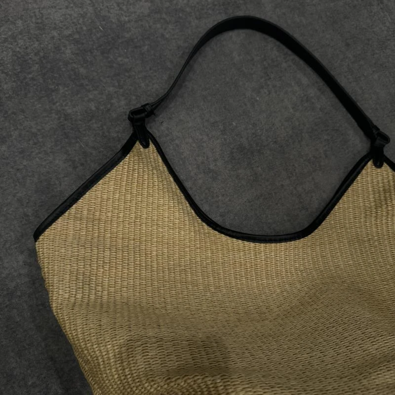 WUWU STUDIO 【水桶包】拉菲草极简百搭小斜挎腋下包6430