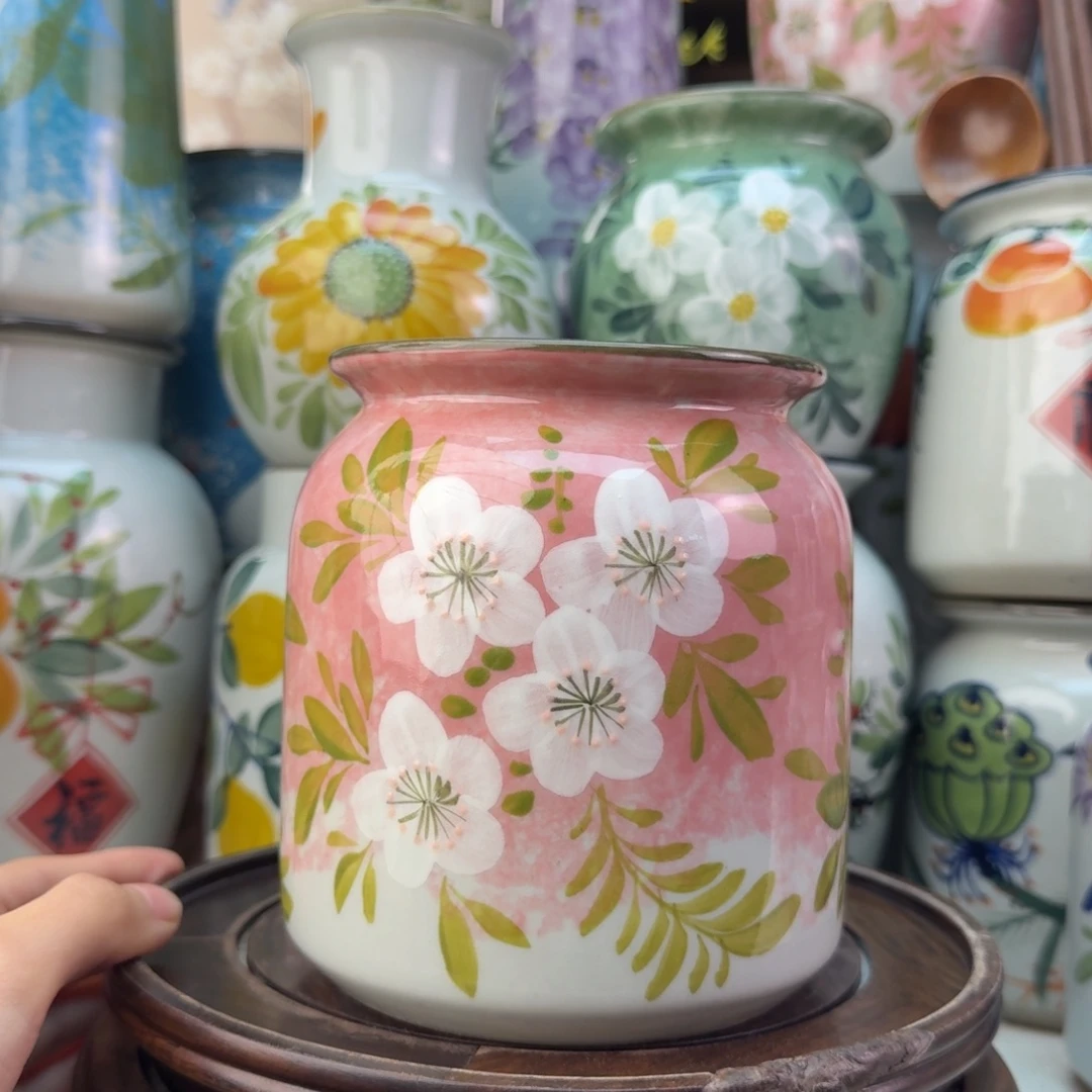 景德镇纯手绘陶瓷花瓶