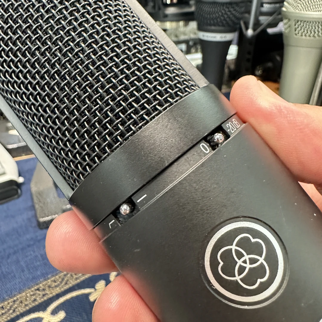 99新  AKG p120 48v 电容麦克 送支架 线 一年保 无包装