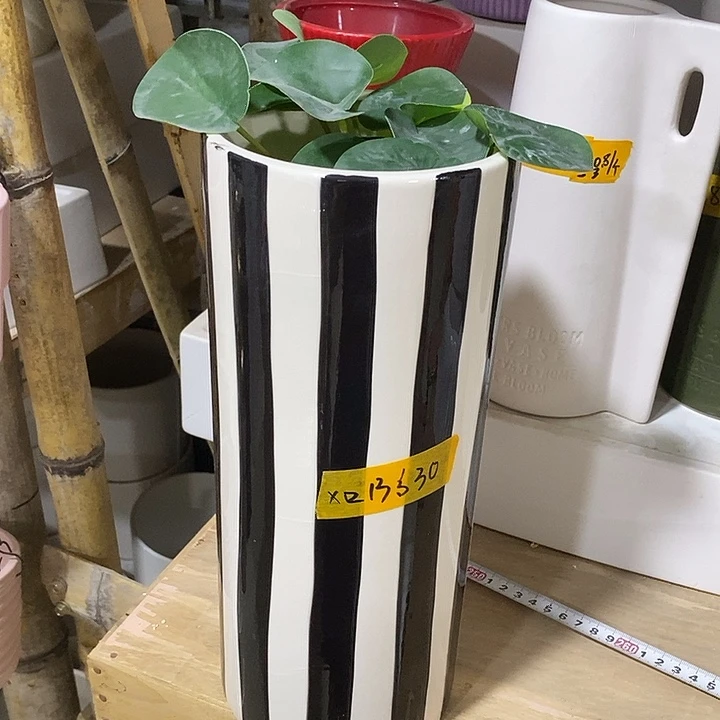 摆件陶陶盆有孔 瑕疵介意勿拍