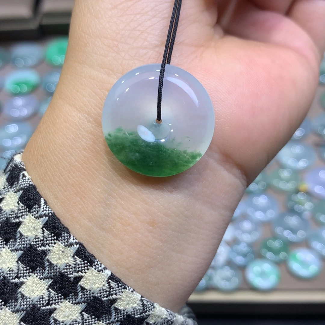 翡翠未镶嵌颈饰平安扣22.8*5.7