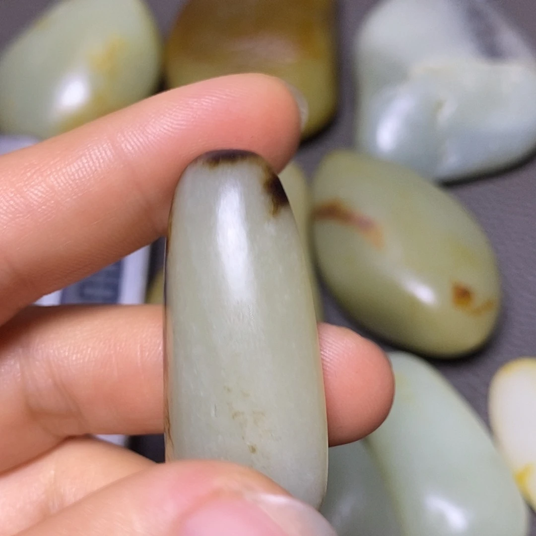 未镶嵌和田玉（糖玉）挂件