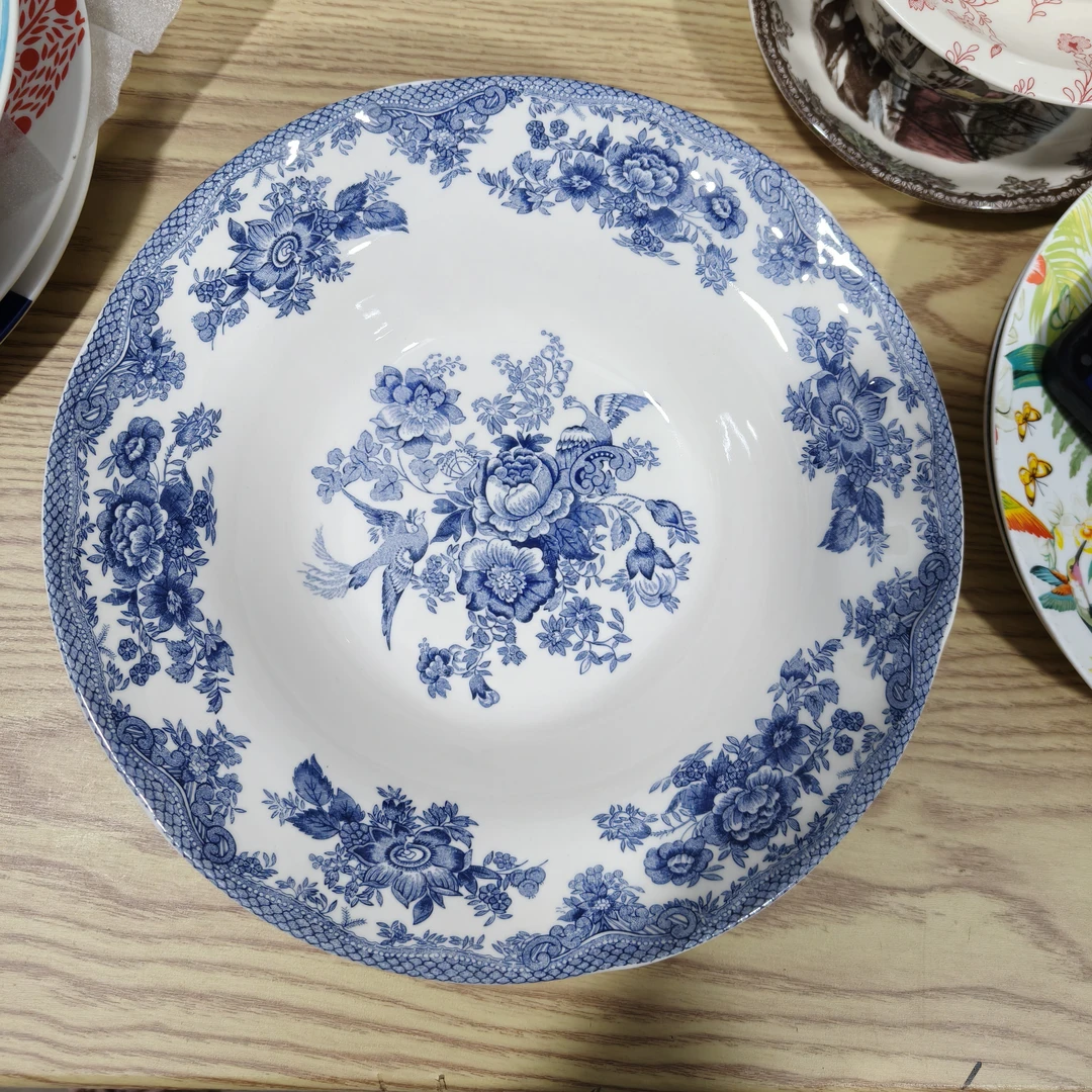 汤盘   蓝花直径22㎝高4.5㎝釉中彩一只