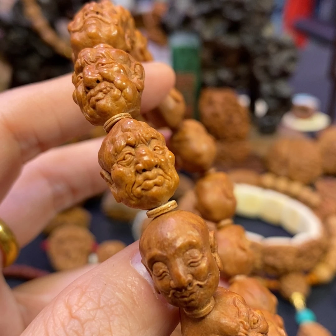潍坊核雕桃核雕刻十八罗汉手串