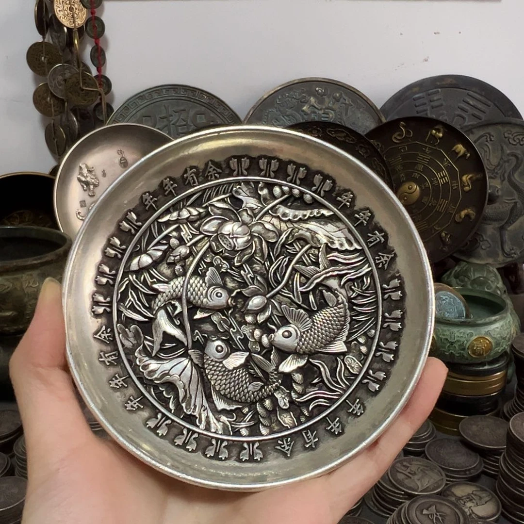 金属坚****。复古工艺品摆件