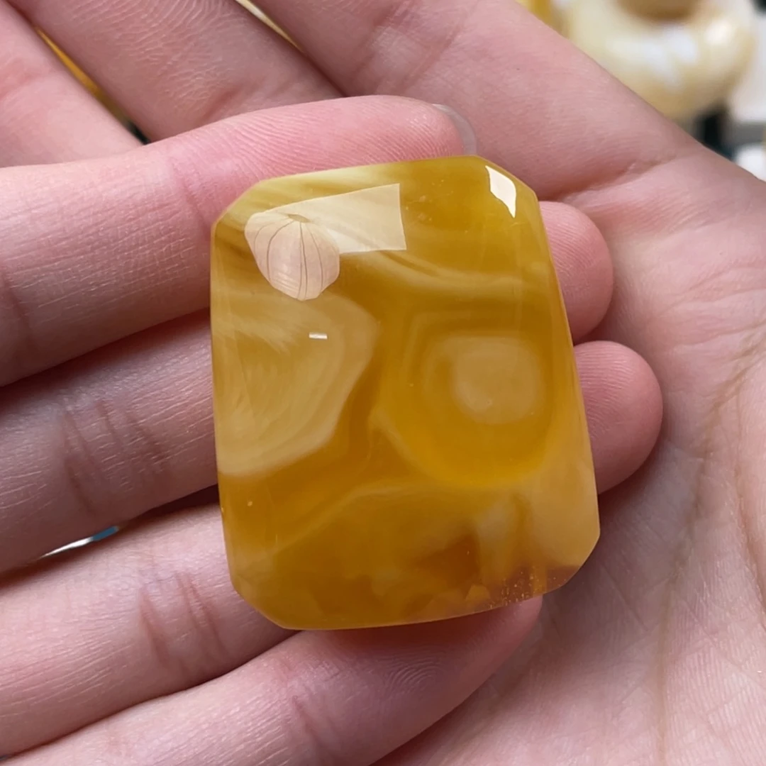 蜜蜡未镶嵌珠宝奇石微瑕