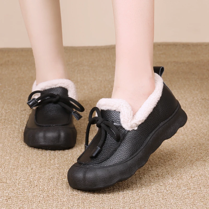 2025年秋冬款加绒棉鞋真皮平跟系带豆豆鞋中老年妈妈鞋老人鞋皮鞋