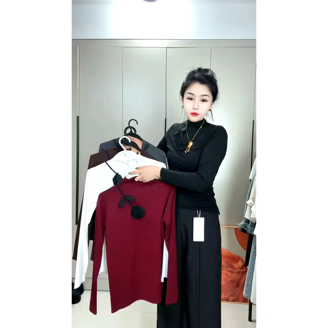 秋冬休闲长袖立体玫瑰花中领打底衫