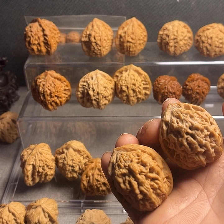 吊坠文玩核桃36战斧…………