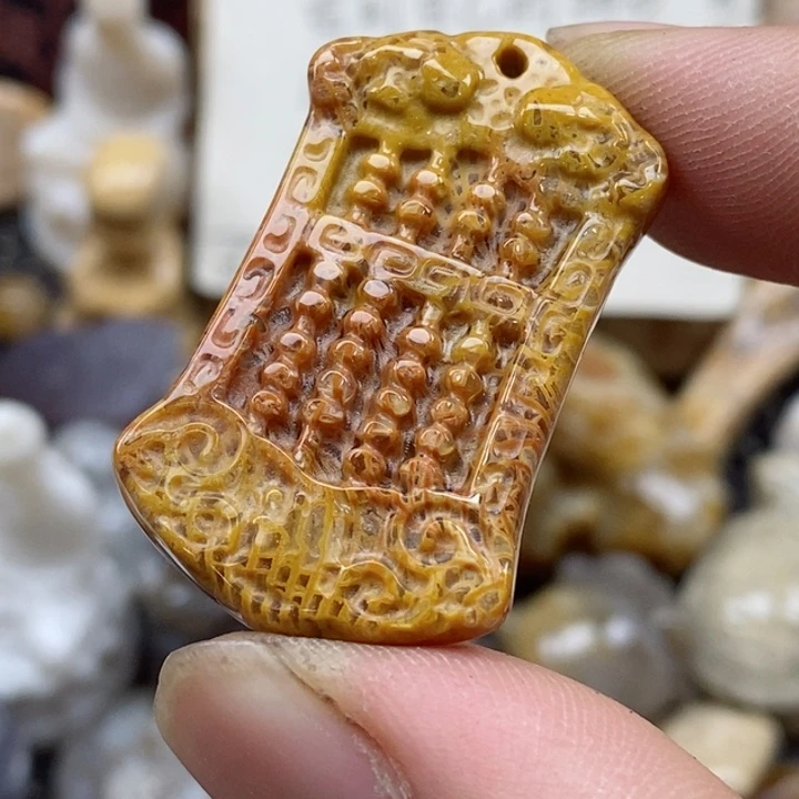 颈饰未镶嵌硅化珊瑚（珊瑚玉）小