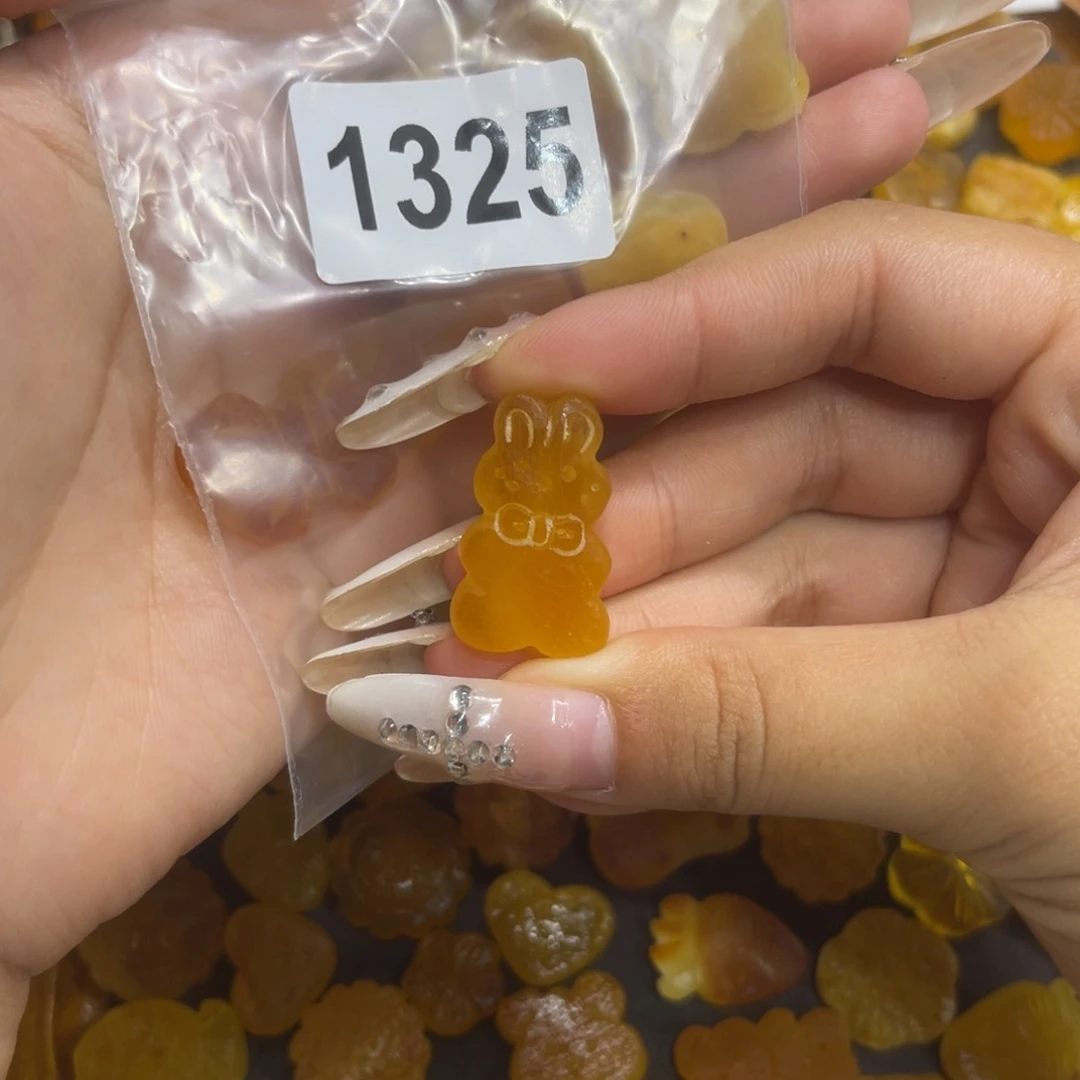 苦***涩琥珀未镶嵌珠宝奇石