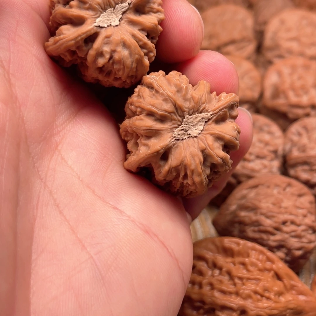 枫****文玩核桃把件密纹