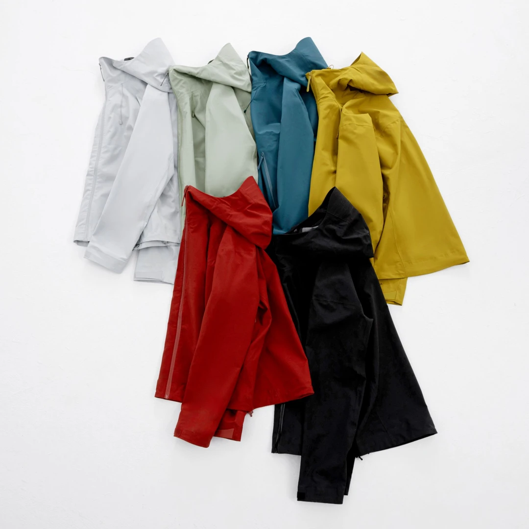 【冲锋衣2323-111】2024新款全热风压胶户外情侣硬壳徒步登山冲锋衣