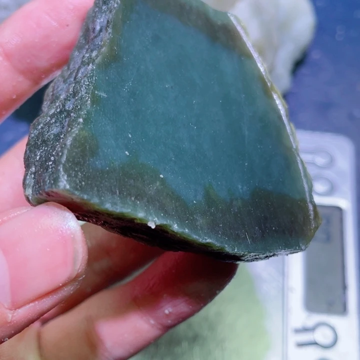 和田玉未镶嵌珠宝半成品