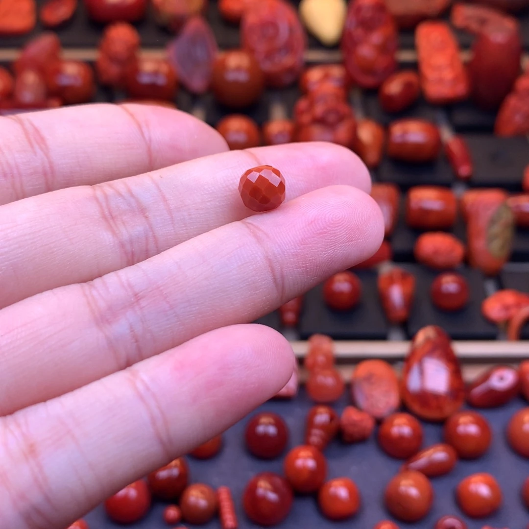 南红玛瑙未镶嵌川料原矿无相老型7mm