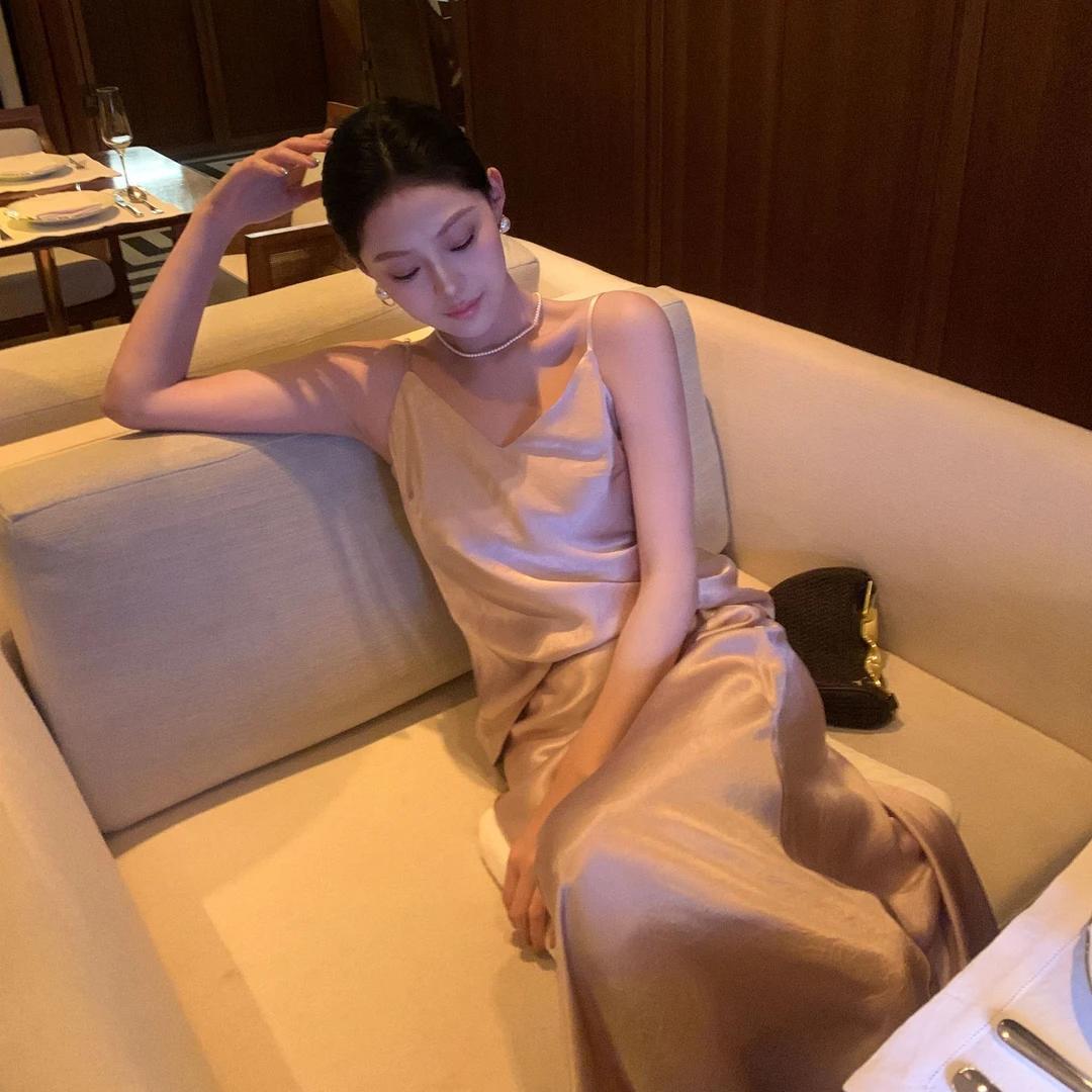 现货 JINY | “假日粉缎"【100%醋酸】吊带背心鱼尾半身裙 MAT25477