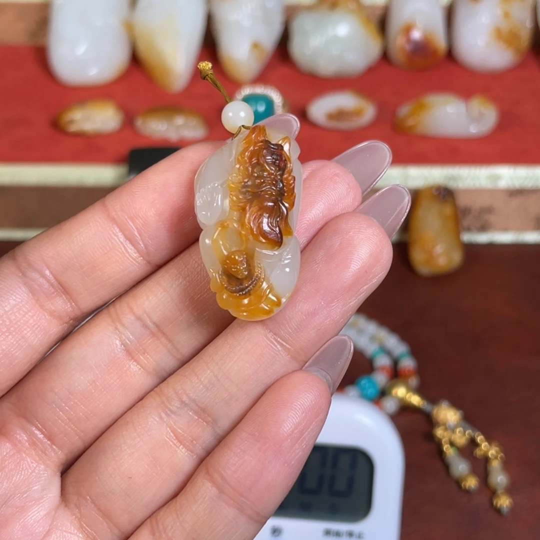 和田玉颈饰未镶嵌