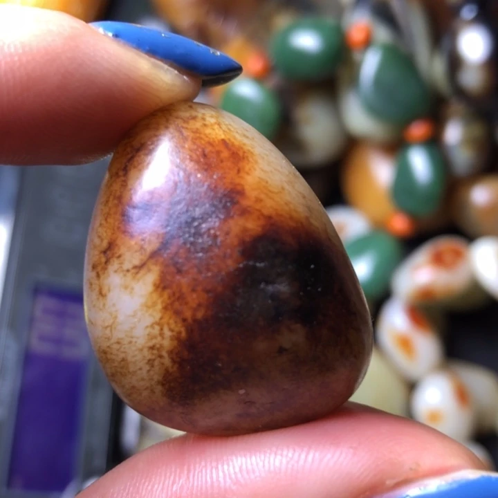 和田玉未镶嵌珠宝奇石