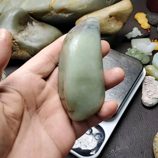 和田玉（糖玉）未镶嵌挂件