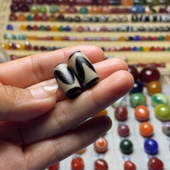 玛瑙/玉髓玛瑙老珠子未镶嵌