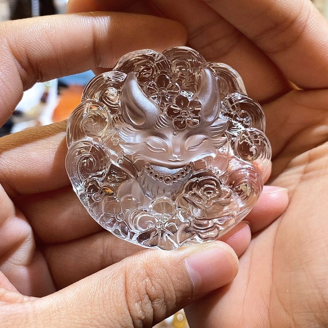 白****未镶嵌颈饰水晶水晶