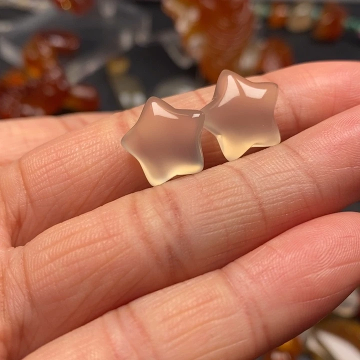 玛瑙/玉髓颈饰未镶嵌