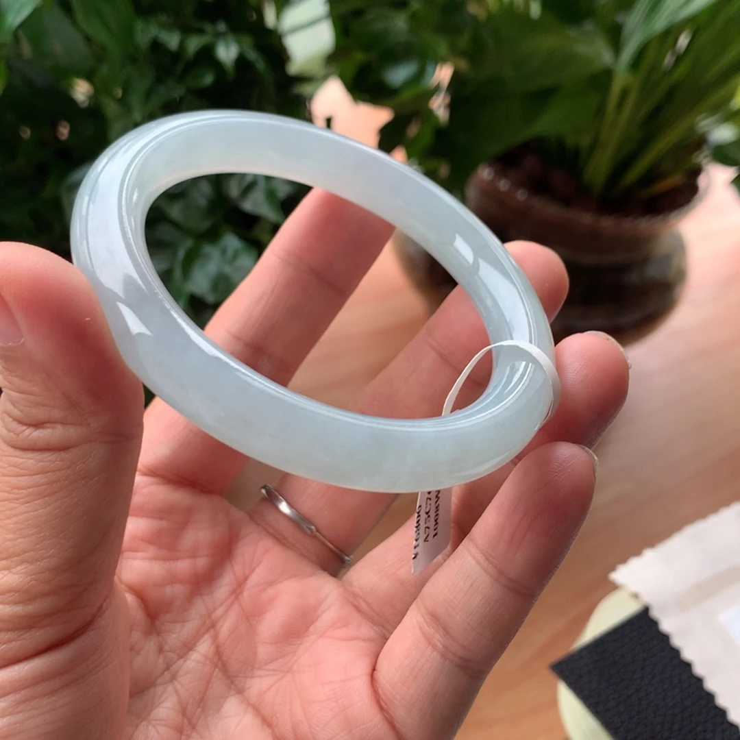 翡翠未镶嵌手镯34号