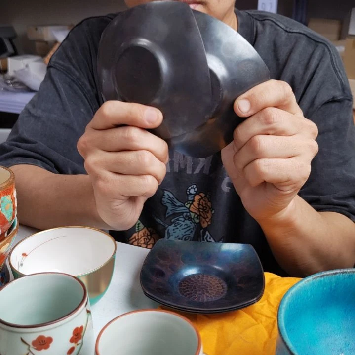 喜***娄一对茶托。。。。。。。。。。。。