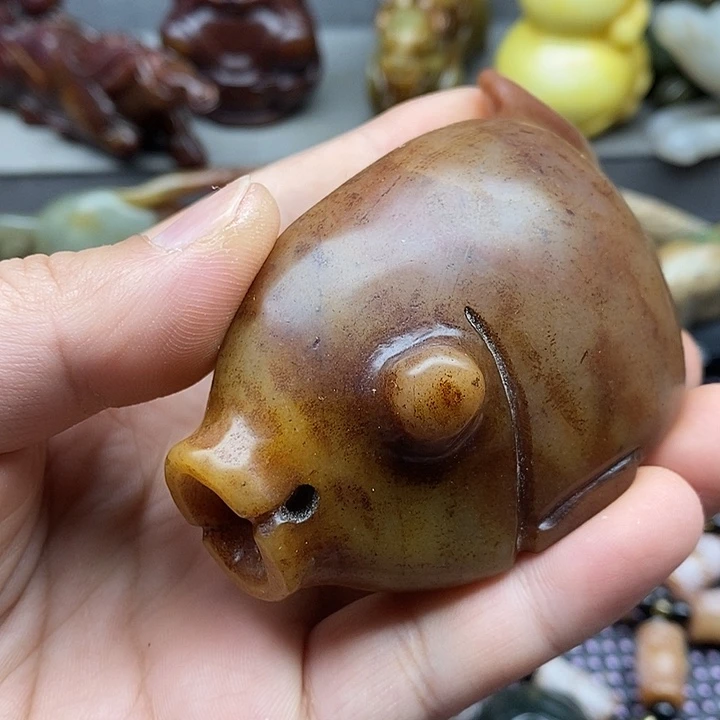 未镶嵌蛇纹石玉颈饰