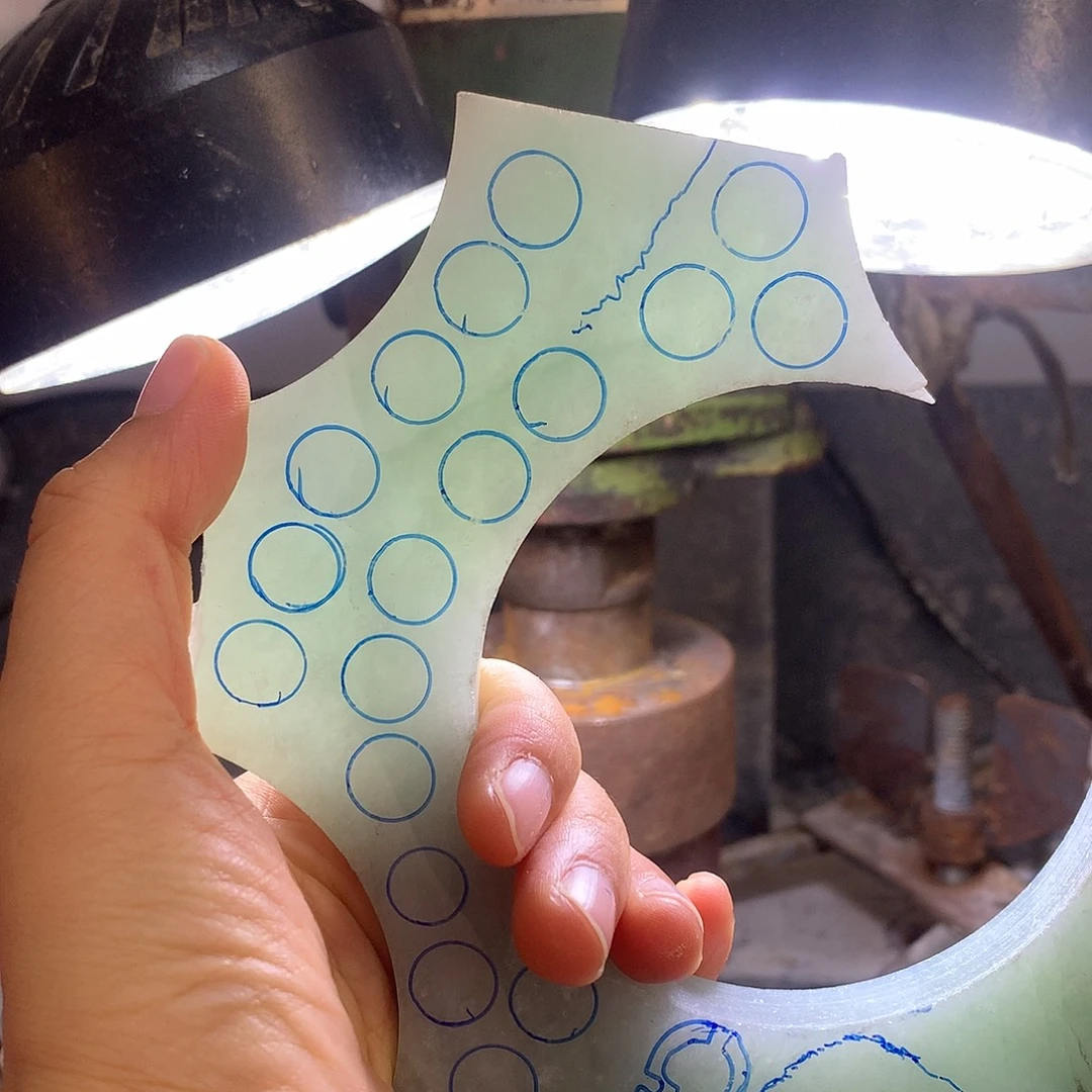 安****定制翡翠未镶嵌珠子