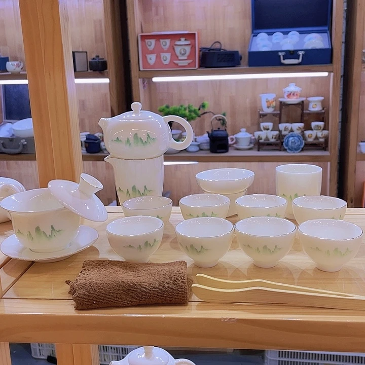 绿水青山羊脂玉套装