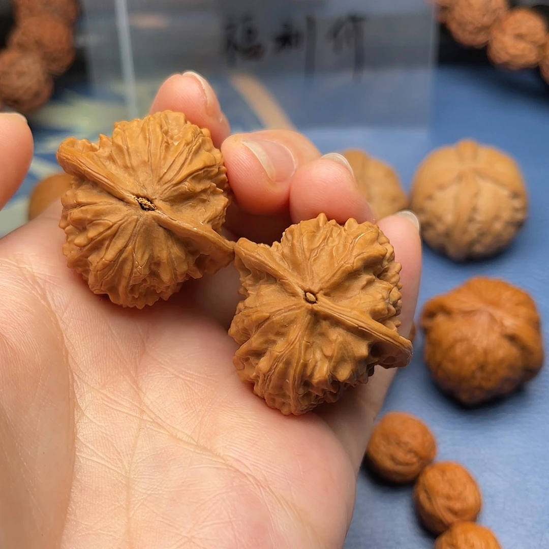 文玩核桃把件欢*.野生