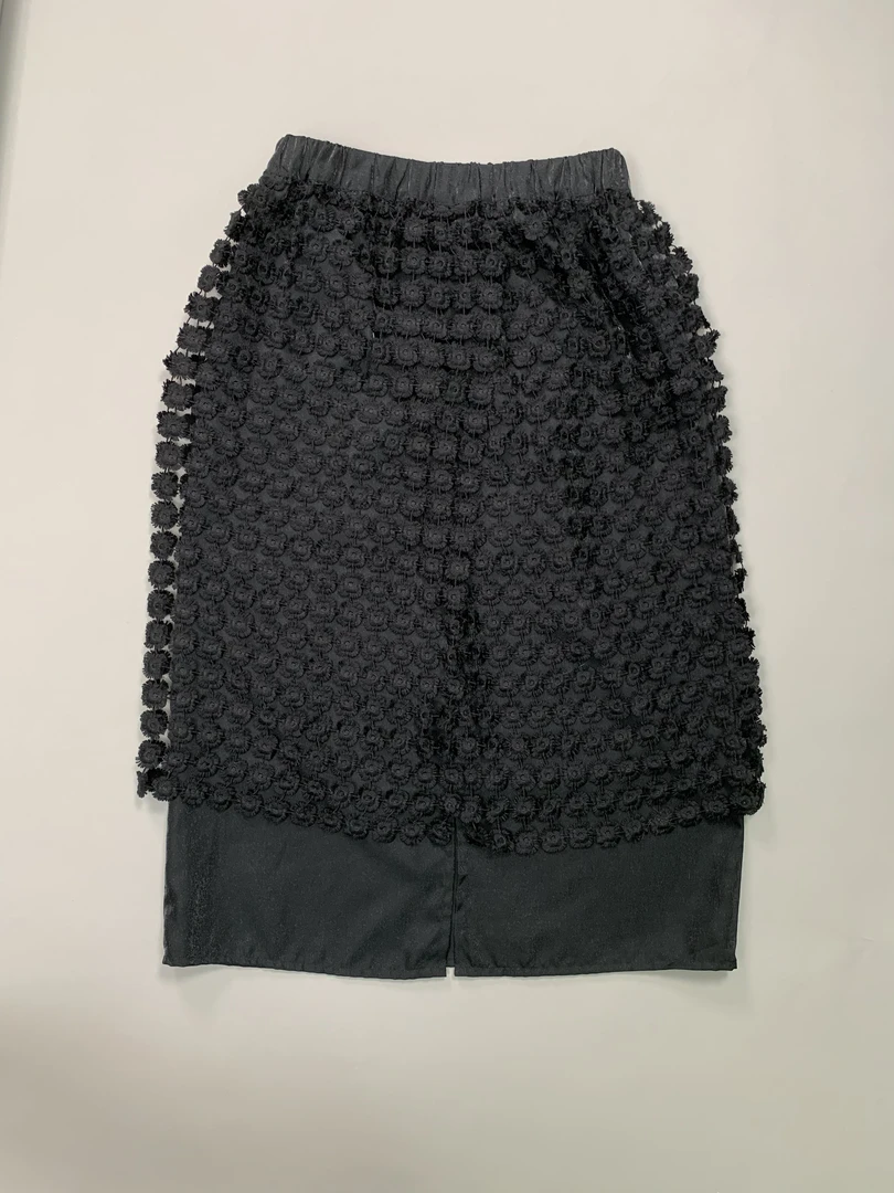 动感之美黑色镂空气质蕾丝拼接半身裙时尚休闲百搭蕾丝半裙