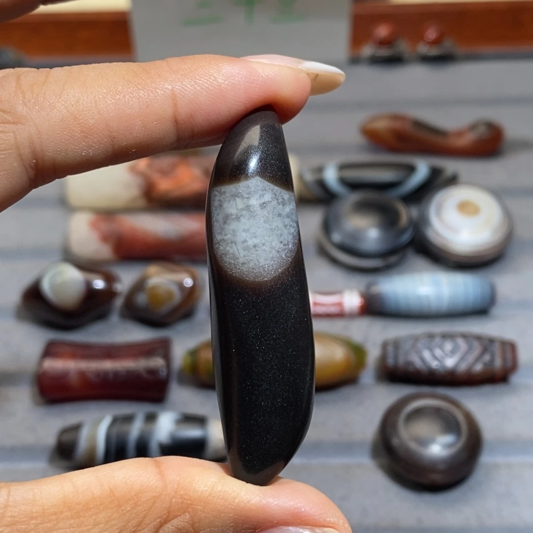 玛瑙/玉髓颈饰未镶嵌张****i