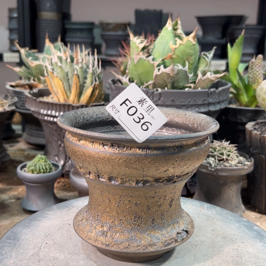 景德镇手工素里内口15高13瑕疵