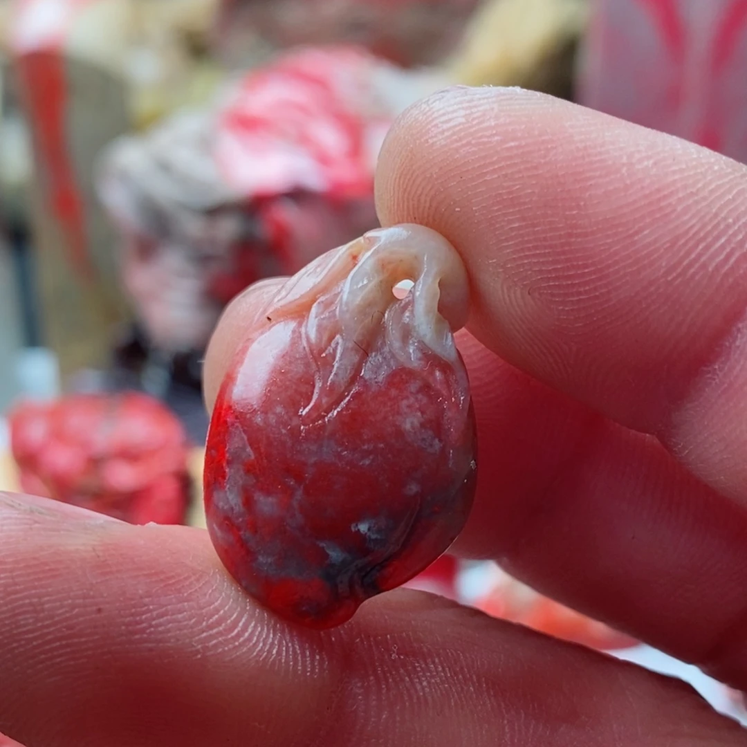 昌化鸡血石昌化鸡血石挂件