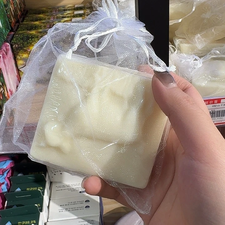 布艺铁合金默认微瑕特价不退换
