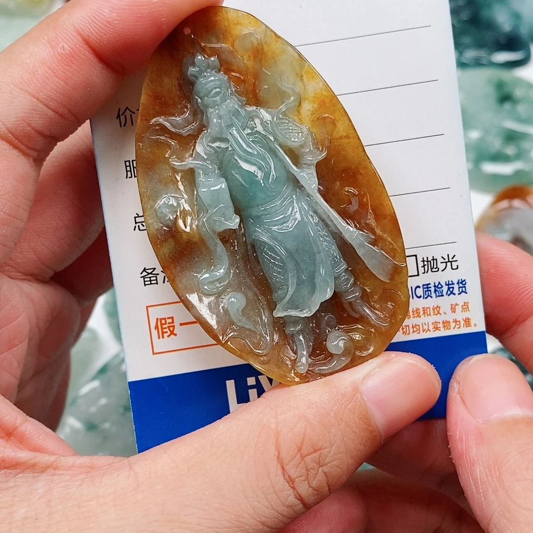 颈饰未镶嵌翡翠关公