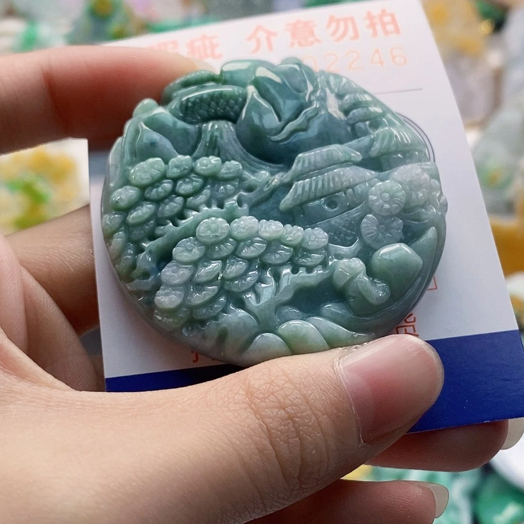 吊坠(不含链)未镶嵌翡翠